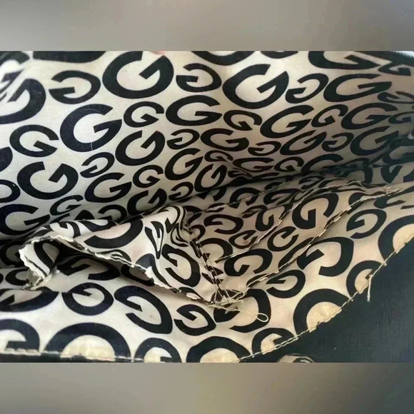 G by Guess Tote Black with Tan Detail Pebbled Leather Travel Bag Shoulder Bag - Picture 9 of 16